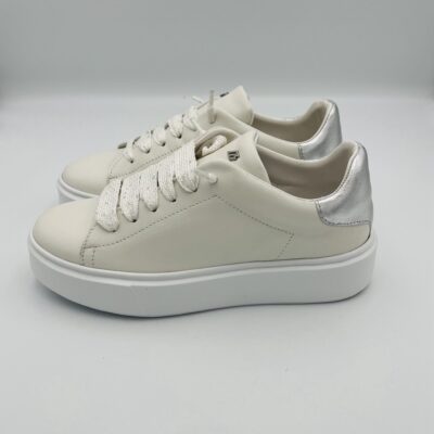 Frau Sneackers bianco silver