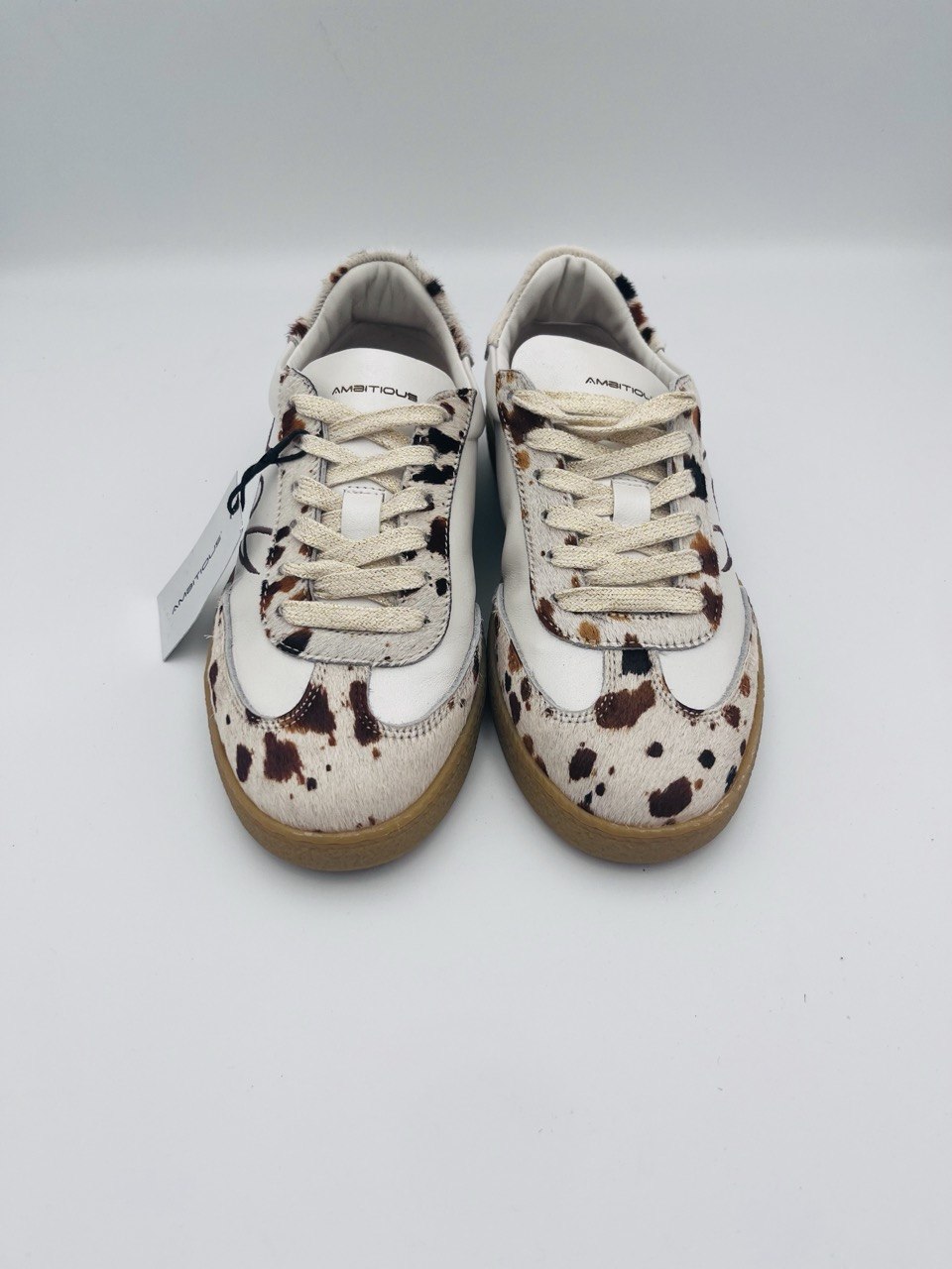 Ambitius withe/ cow print
